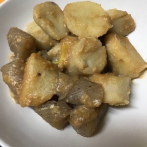 里芋とコンニャクの味噌煮
